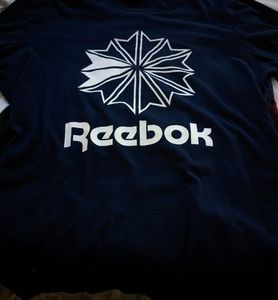 Reebok tee L